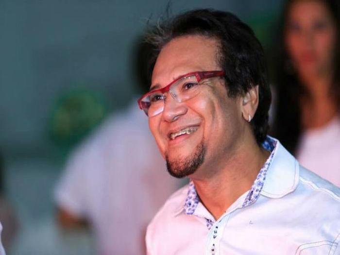 Apresentador Mariano Marques