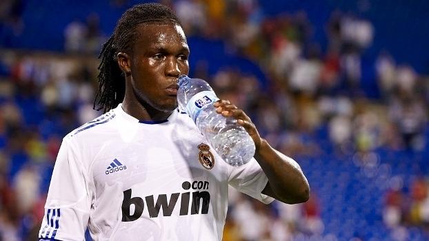 Drenthe com a camisa do Real Madrid (Crédito: Getty)
