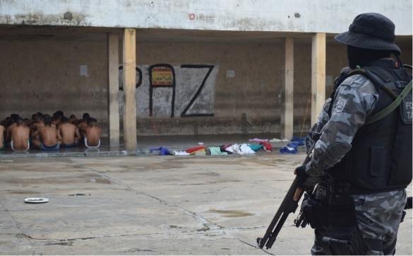 Operação de segurança na Irmão Guido (Crédito: Reprodução)