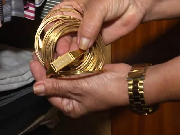 Falsa doméstica furta R$40 mil em joias no primeiro dia de trabalh