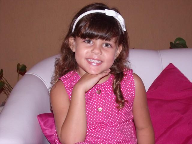 Giovanna Resende Salgado, de 10 anos, não resistiu