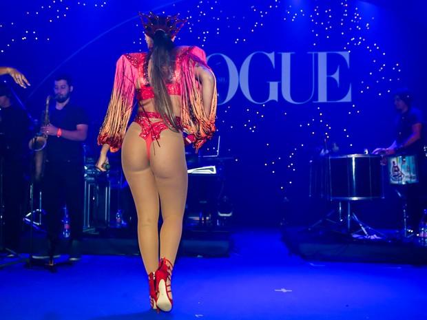 Body fio-dental que Anitta usou no baile (Crédito: Reprodução)