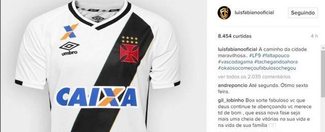 Luis Fabiano publica foto da camisa do Vasco e faz brincadeira