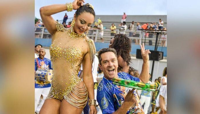 Priscilla Santtana, madrinha de bateria da escola de samba Unidos do Peruche