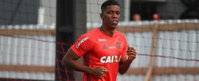 Flamengo espera contar com Berrío já no jogo contra Botafogo