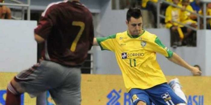 Craque da Seleção de futsal, Neto enfrenta um tumor no cérebro
