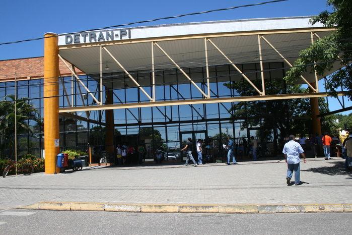 Pédio do Detran no bairro Redenção, zona sul de Teresina