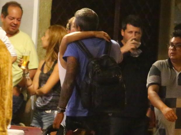 Paolla Oliveira curte noite romântica com o noivo no Rio de Janeiro (Crédito: Ag. News)