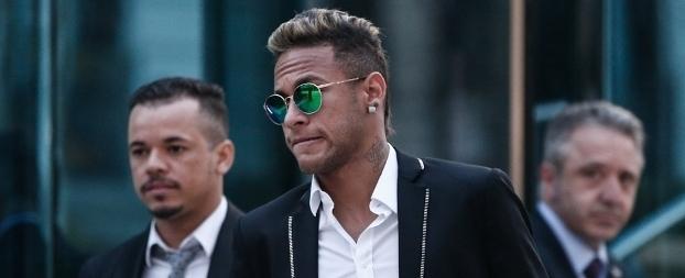Assessoria de Neymar garante que jogador não será preso