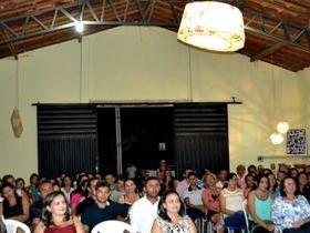 Palestra com a Dra. Graça Moura abre encontro com professores