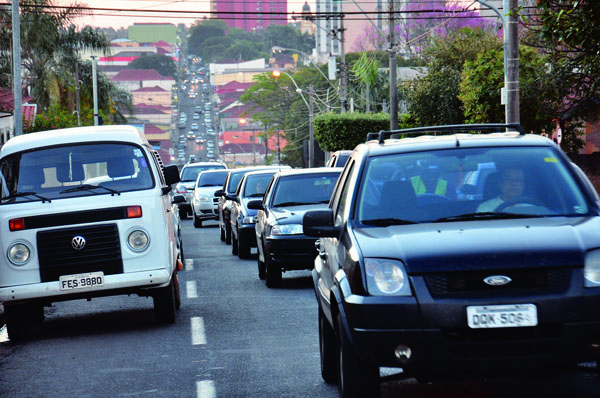 Devem pagar contribuintes com placas de veículos final 2 ou final 1 que fizeram parcelamento