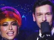 João Vicente se irrita com comentários sobre brincadeira com a ex