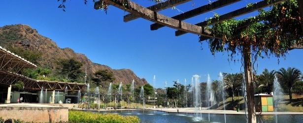 Parque que receberia evento de carnaval é fechado por febre amarela