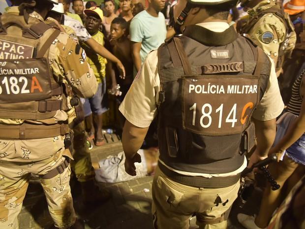 Homem foi baleado por polcial, que foi preso durante carnaval na Barra, em Salvador (Crédito: Reprodução)
