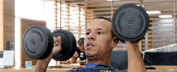 Luis Fabiano pede paciência à torcida do Vasco