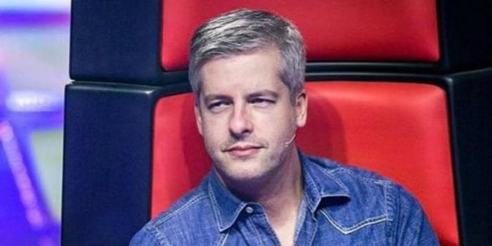 Após esposa denunciá-lo por agressão, Victor se afasta do The Voice