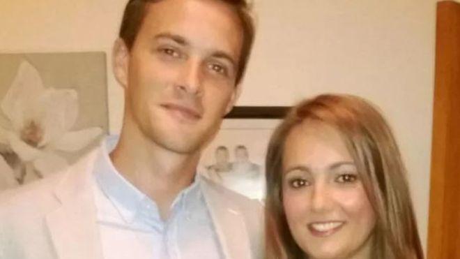 Oliver Dearlove foi golpeado enquanto conversava com um grupo de mulheres na saída de um bar em Londres; agressor foi condenado por homicídio culposo (Crédito: Reprodução)