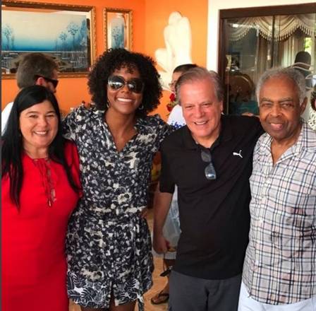 Mônica, mulher de Zeca, Maju, Chico Pinheiro e Gilberto Gil