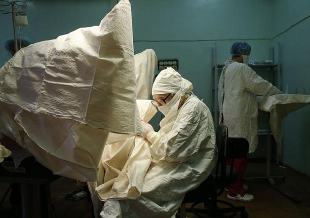 Idosa de 89 anos é considerada a cirurgiã mais velha do mundo