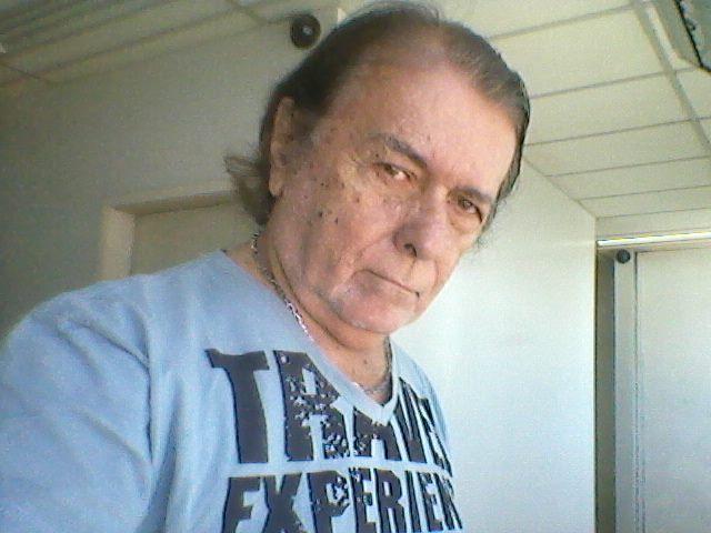 Vocalista da banda "Os Brasinhas" morre aos 72 anos