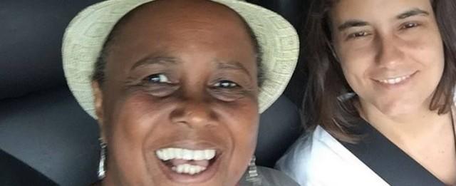 Sandra de Sá fala de namoro com compositora 29 anos mais jovem