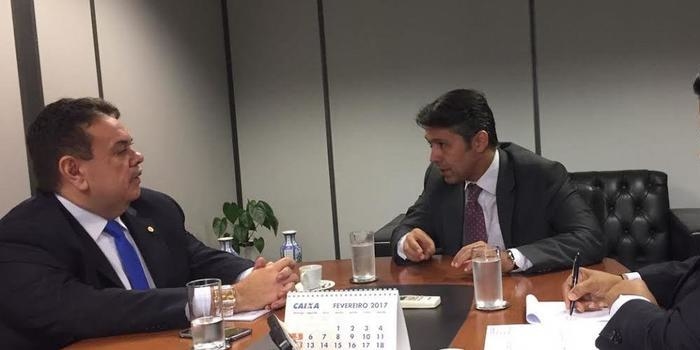 Silas Freire cobra nomeação de servidores do INSS