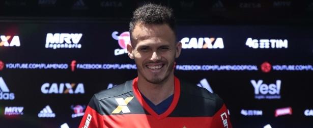 Piauiense Renê é regularizado e já pode estreiar pelo Flamengo