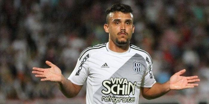 Com desistência do Corinthians, Inter tenta contratar Pottker