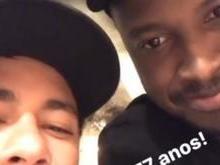 Thiaguinho comemora 34 anos com Neymar em Barcelona