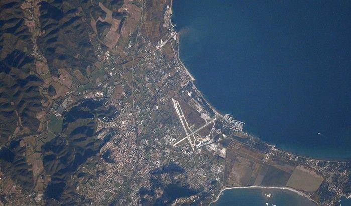 Aeroporto de Toulon Hyeres, na França