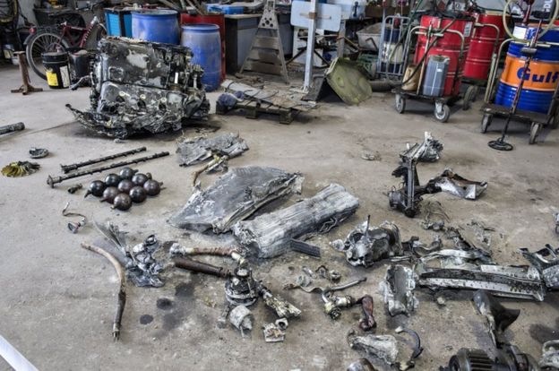 Especialistas de um museu dinamarquês estão analisando as peças encontradas para saber mais detalhes do que ocorreu com o avião nazista (Crédito: Reuters)