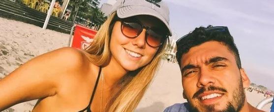 Carol Portaluppi curte dia de praia ao lado do namorado
