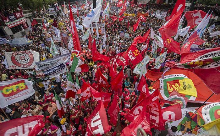 Protesto contra as reformas trabalhista e da Previdência