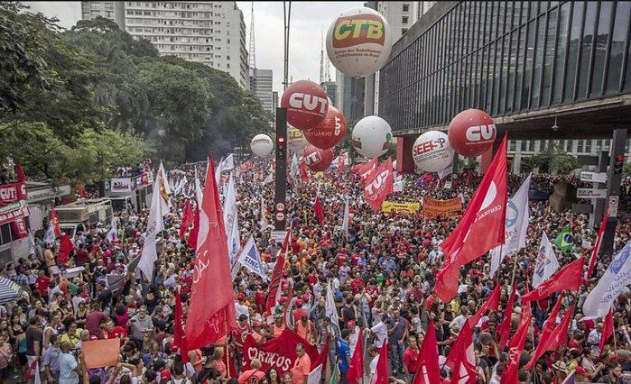 Protesto contra as reformas trabalhista e da Previdência