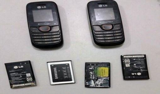 Detento é flagrado com celulares e baterias após audiência