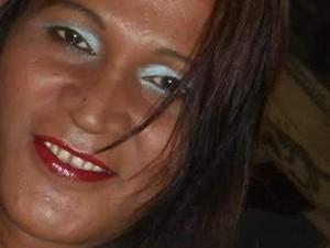 Travesti identificada apenas como 'Paulete'