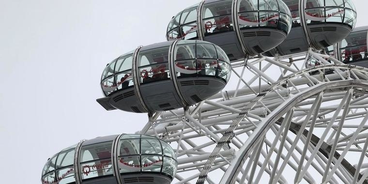 Londres: Roda Gigante fecha após ataque e turistas ficam presos