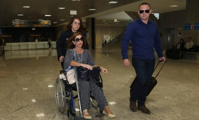 Claudia Cruz no Aeroporto de Curitiba