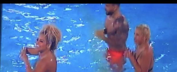Miss Bumbum, Erika Canella, nada nua em reality show em Portugal