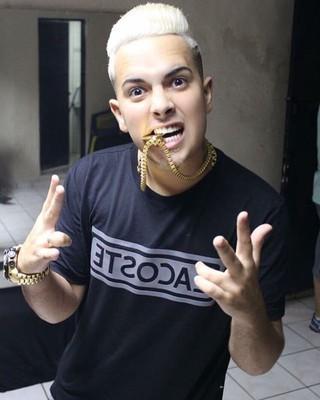 MC G15 é o sucesso do momento