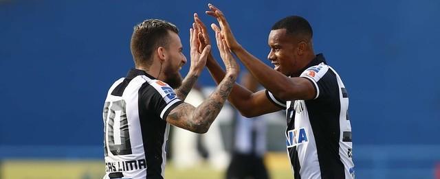 Santos vence Santo André e se aproxima de classificação no Paulista
