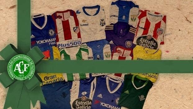Mais camisas serão leiloadas em apoio à Chapecoense (Crédito: Marca)