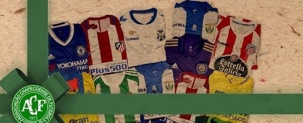 Astros do futebol doam camisas a leilão para viuvas da Chapecoense