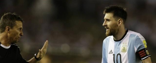 Messi faz carta direcionada a Fifa e se defende: ‘Peço desculpas’
