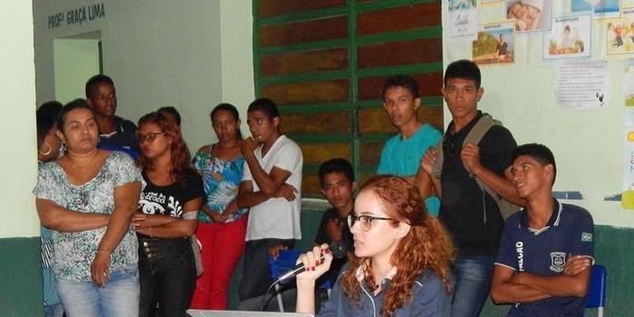 Psicóloga do NASF ministra palestra sobre suicídio para alunos