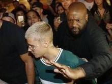 Justin Bieber causa tumulto e desiste de jantar em restaurante