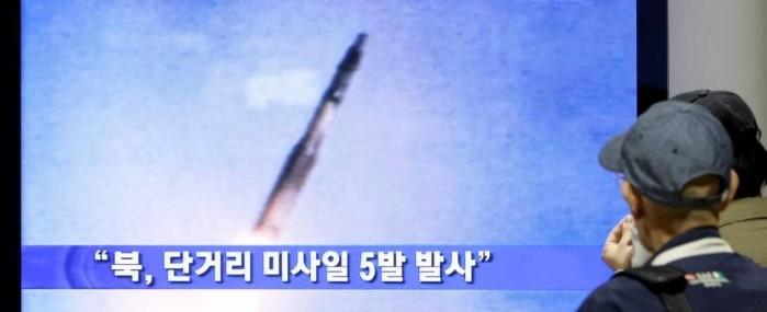 Mísseis lançados pela Coreia do Norte caem no Mar do Japão