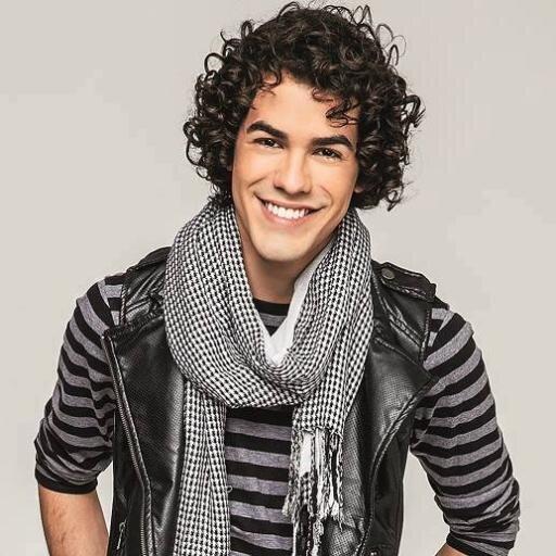 Sam Alves assume ser gay e fãs repercurtem nas redes sociais