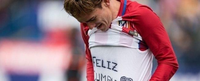 Griezmann homenageia esposa e é multado em R$ 10 mil