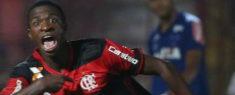 Jovens invadem elencos de Fla e Flu e apimentam duelos da base